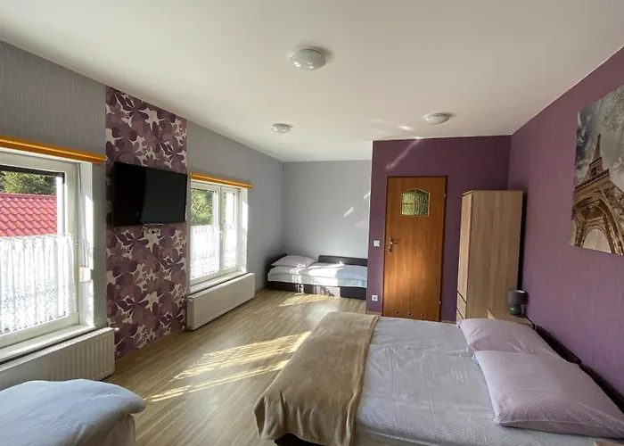 Justynka Nocleg ze śniadaniem 3*